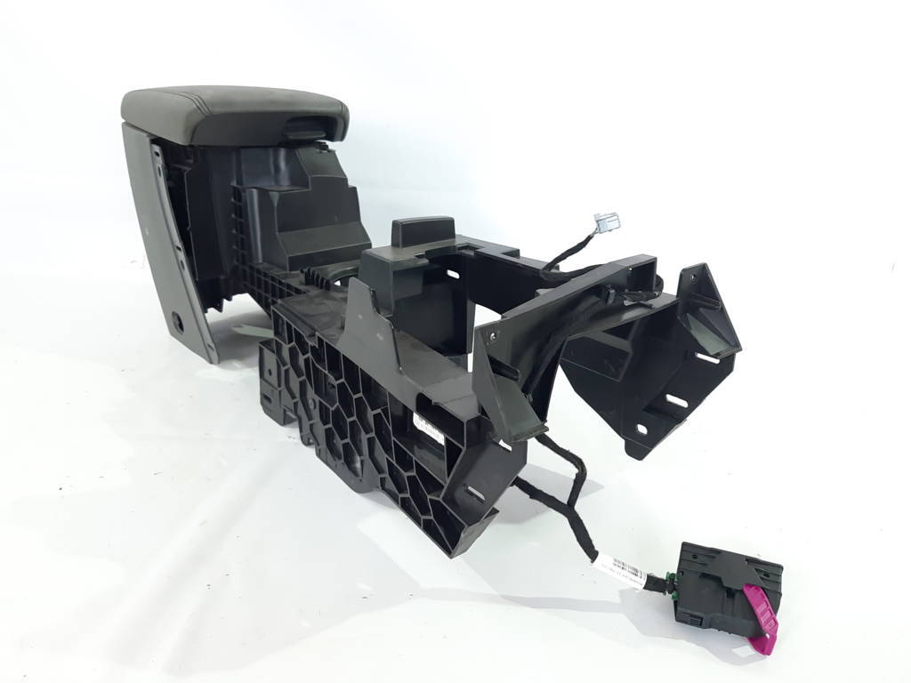 Malibu Центральна консоль Chevrolet Malibu 2016 23457657 Chevrolet Malibu 3 Malibu Центральна консоль Chevrolet Malibu 2016 23457657 Chevrolet Malibu 3