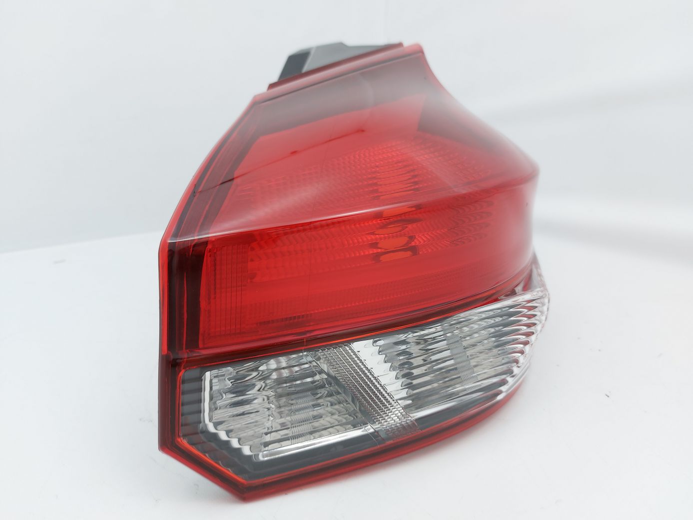 Задние фонари Фонарь задний правый наружный Nissan Kicks 2018-2021 265505RL0A Nissan Kicks 2