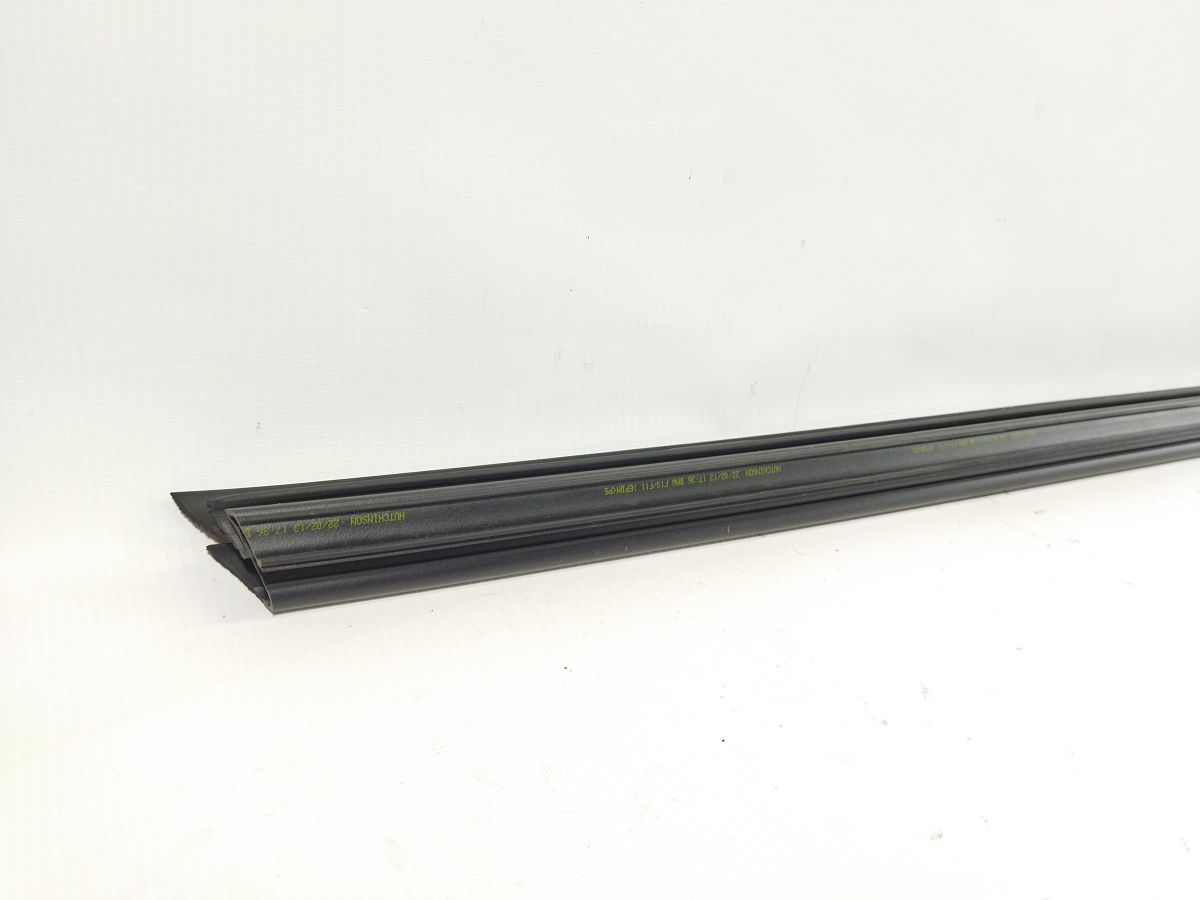 5 series Уплотнитель стекла двери передний левый BMW 5 series 2011-2016 51337182277 BMW 5 series 2