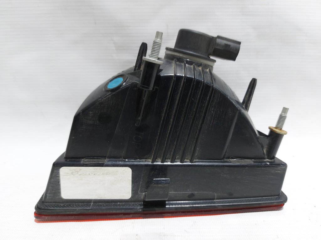 Camaro Ліхтар задній правий внутрішній Chevrolet Camaro 2010-2013 92244321 Chevrolet Camaro 3 Camaro Ліхтар задній правий внутрішній Chevrolet Camaro 2010-2013 92244321 Chevrolet Camaro 3