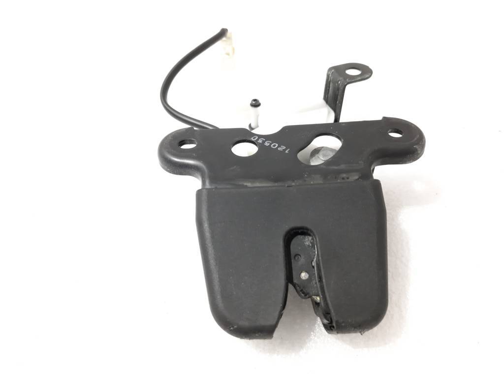 Insight Замок крышки багажника Honda Insight 2010-2014 74801TM8J03 Honda Insight 7