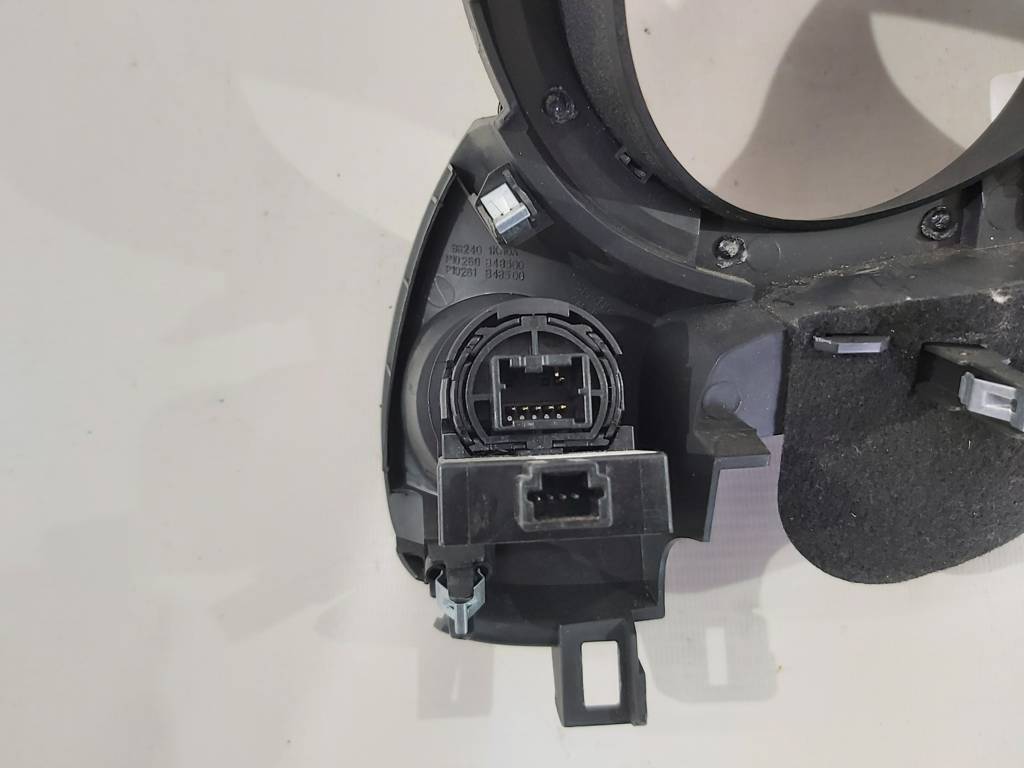 Juke Кришка панелі приладів з кнопкою запуску двигуна Nissan Juke 2013-2017 682401KA2A Nissan Juke 4 Juke Кришка панелі приладів з кнопкою запуску двигуна Nissan Juke 2013-2017 682401KA2A Nissan Juke 4