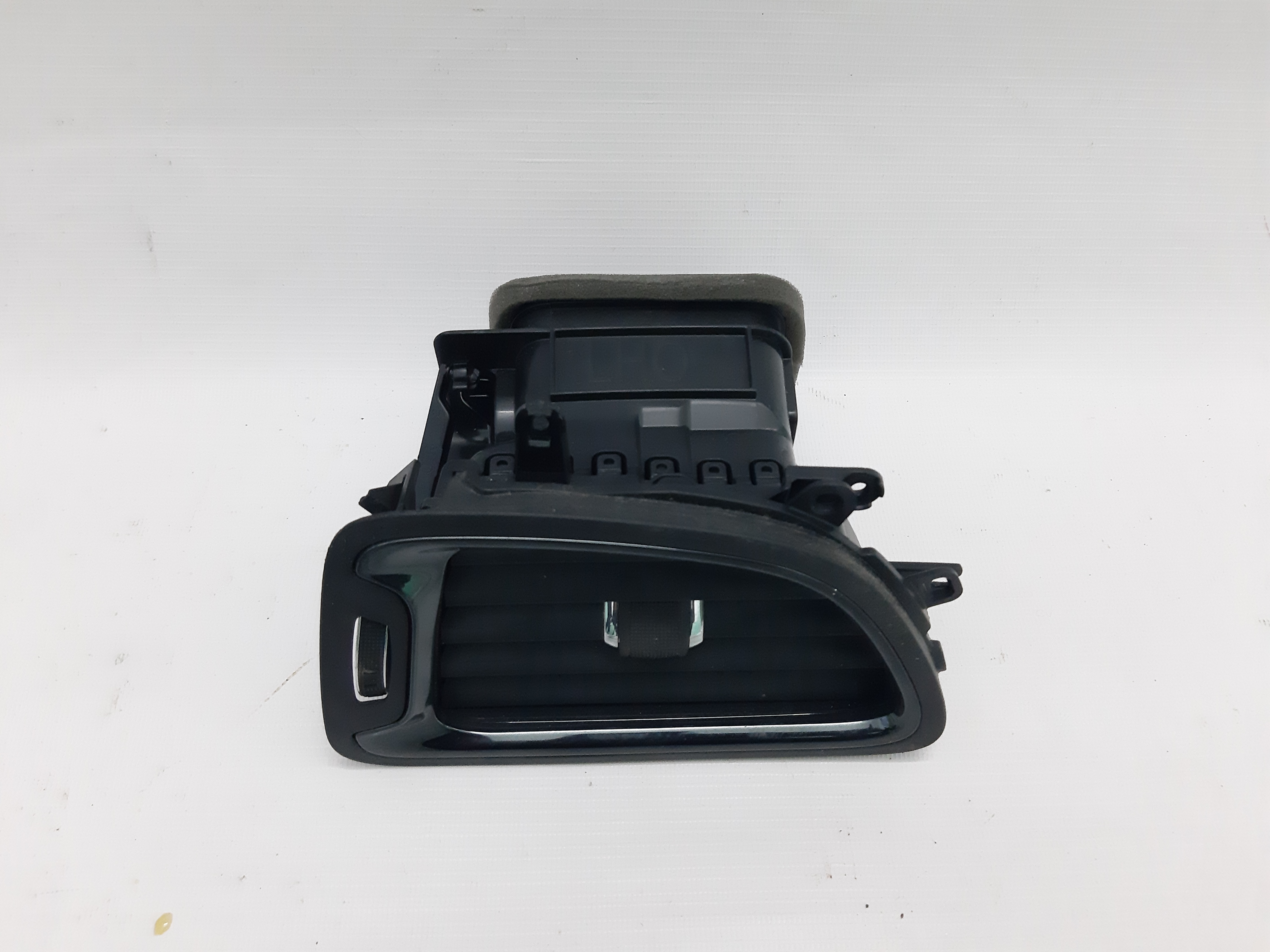 200s. Повітропровід лівий Chrysler 200 S 2015 1UY301X9AC Chrysler 200 S