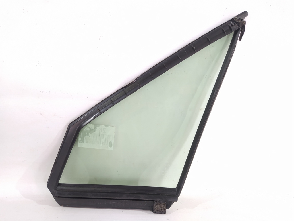 Forester Форточка задніх дверей правої Subaru Forester 2014-2016 61012SG101 Subaru Forester 2