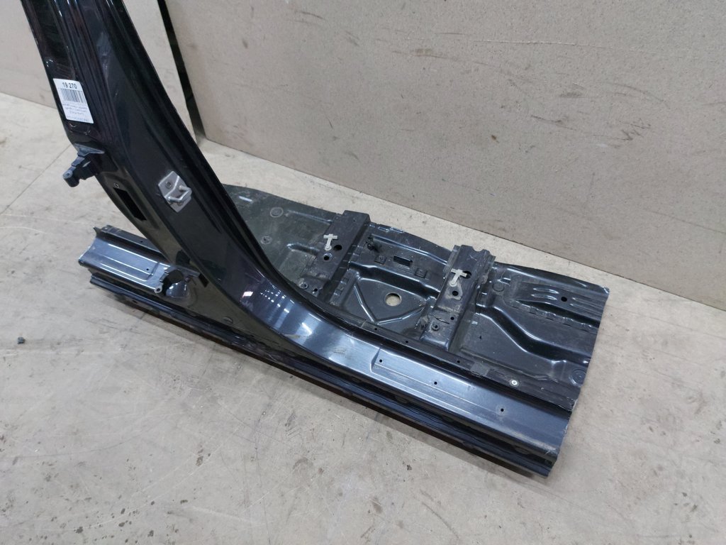 7 series Центральна стійка права (метал) BMW 7 2012 41217218594 BMW 7 4