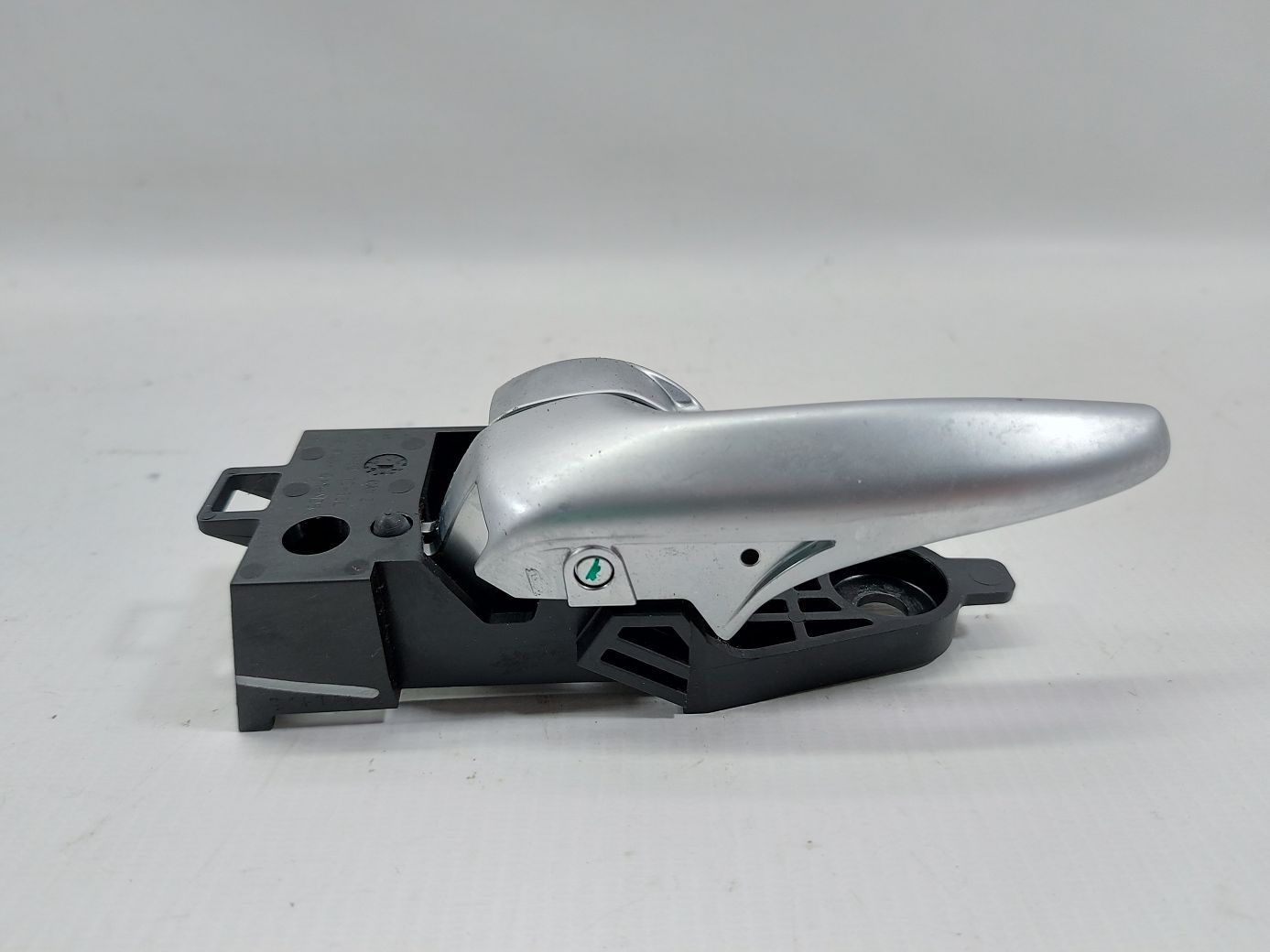 Dart Ручка двери передней левой внутренняя (серая) Dodge Dart 2013-2016 68170243AB Dodge Dart 2