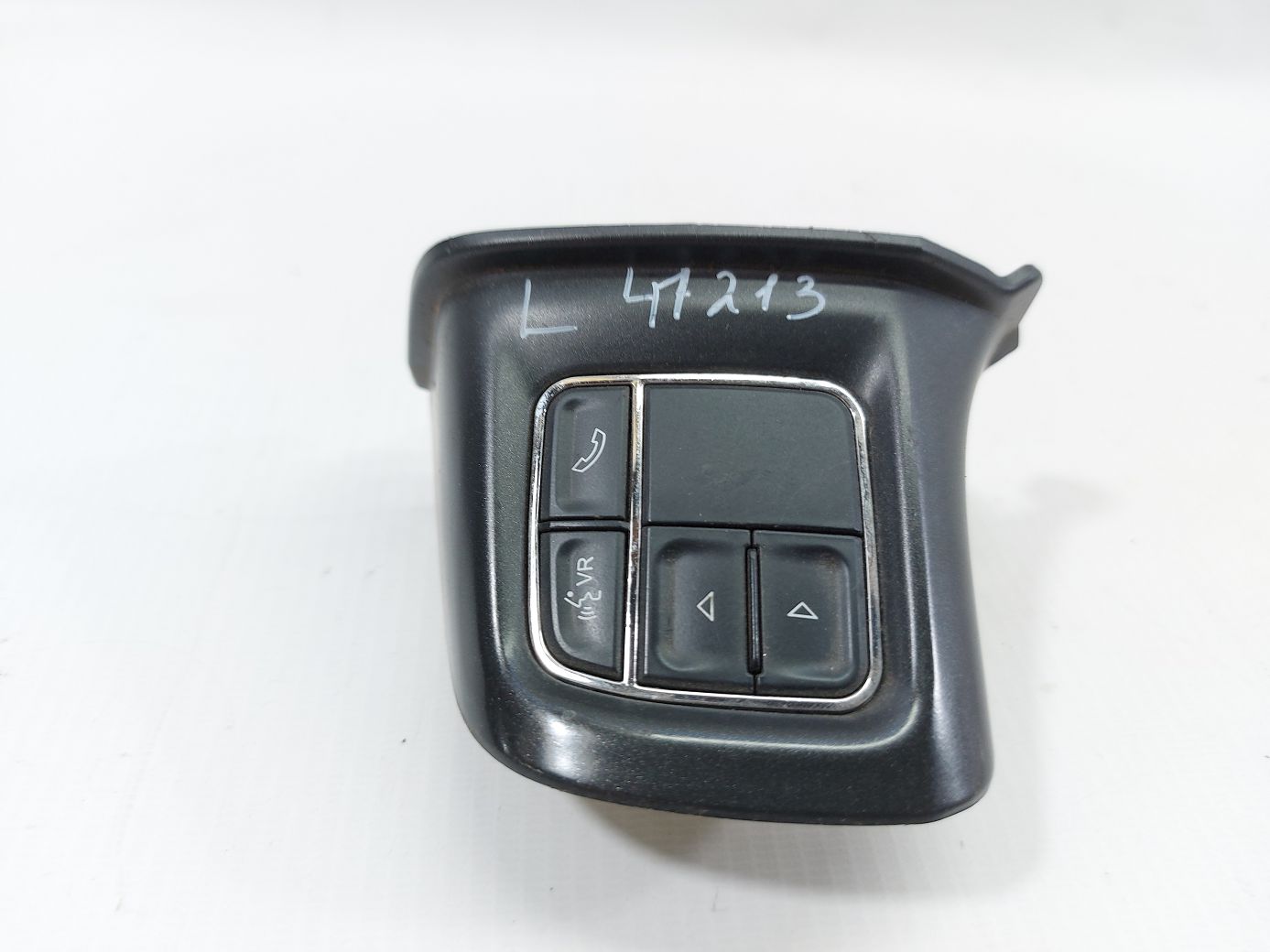 Dart. Кнопки рулевого колеса левые Dodge Dart 2013-2016 68140291AB Dodge Dart