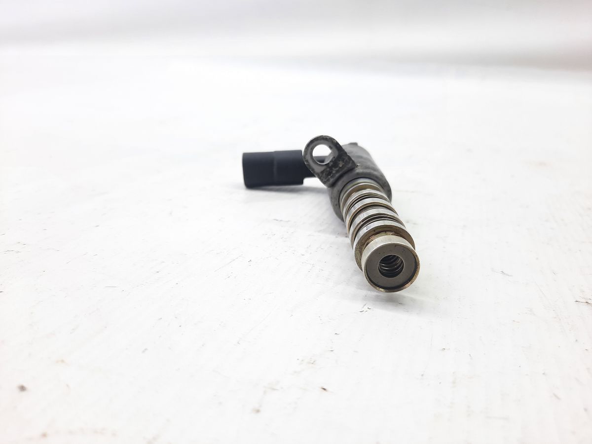 Датчики тиску масла двигуна Датчик тиску масла двигуна Hyundai Elantra 2012-2020 243752E100 5