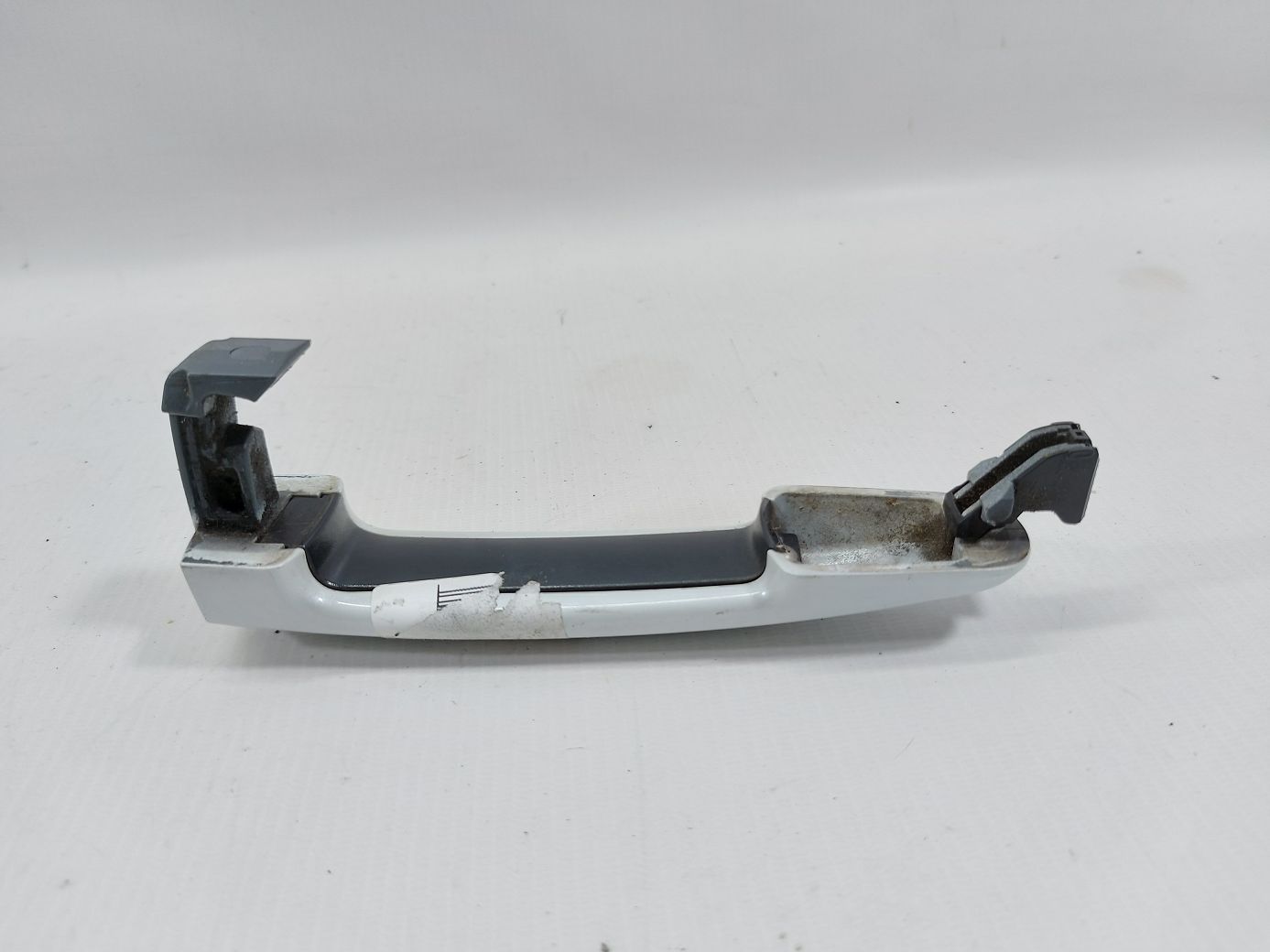 Kizashi Ручка двери задней правой наружная (серая) Suzuki Kizashi 2010-2013 8281257L00ZMU Suzuki Kizashi 4