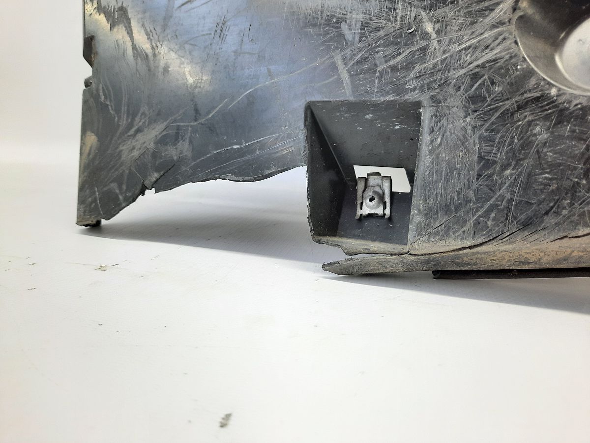 5 series Крепление бампера заднего левое(обломанно) BMW 5 series 2011-2016 51127184767 BMW 5 series 2 5 series Крепление бампера заднего левое(обломанно) BMW 5 series 2011-2016 51127184767 BMW 5 series 2