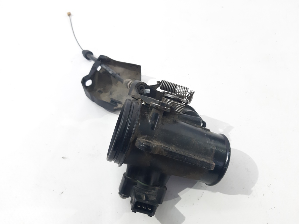 R 1200 r Дроссельная заслонка левая BMW R1200 R 2011-2014 13547705239 BMW R1200 R 4