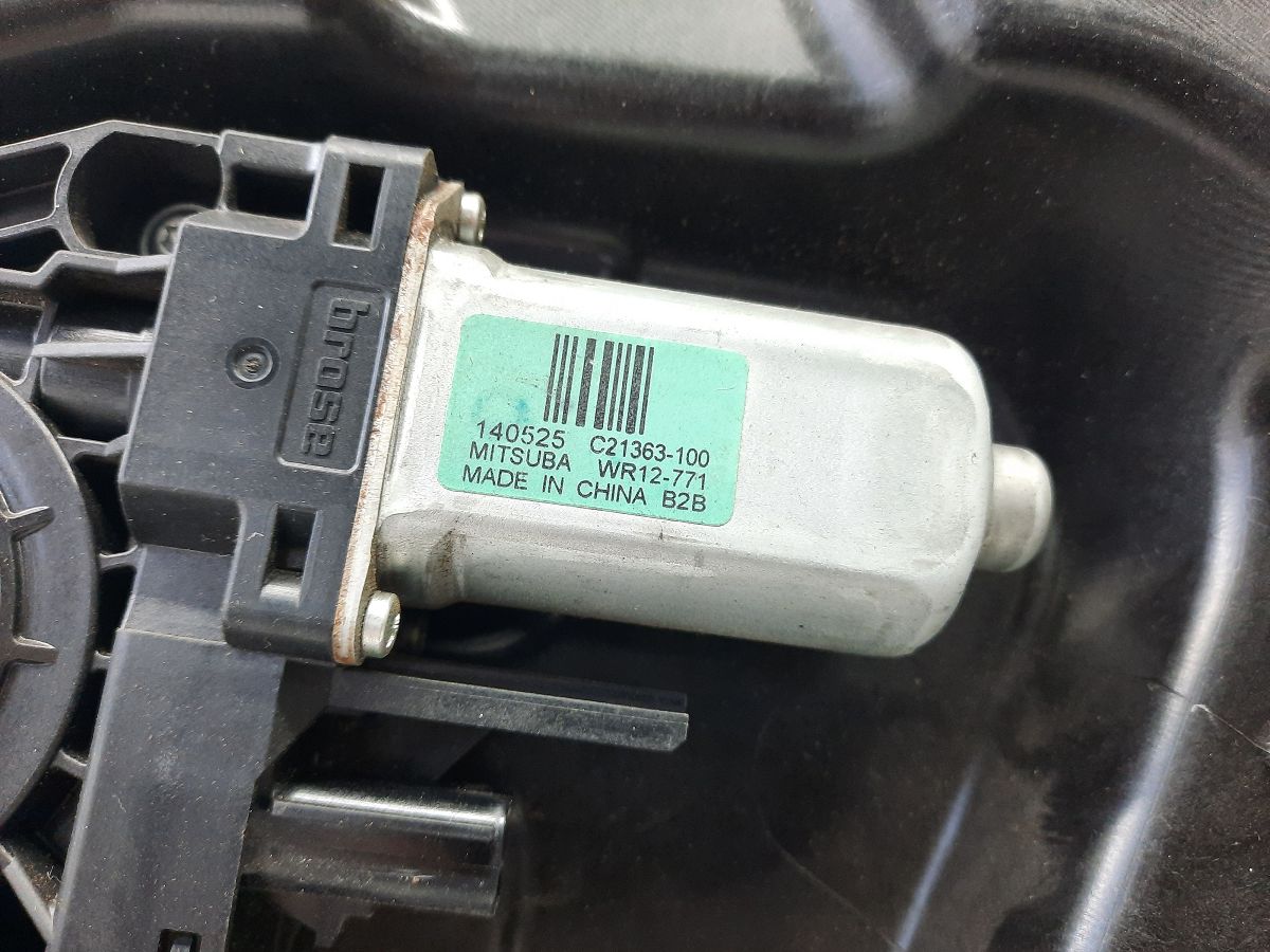 Journey Плита стеклоподъёмника двери задней правой Dodge Journey 2011-2020 68103380AA Dodge Journey 3