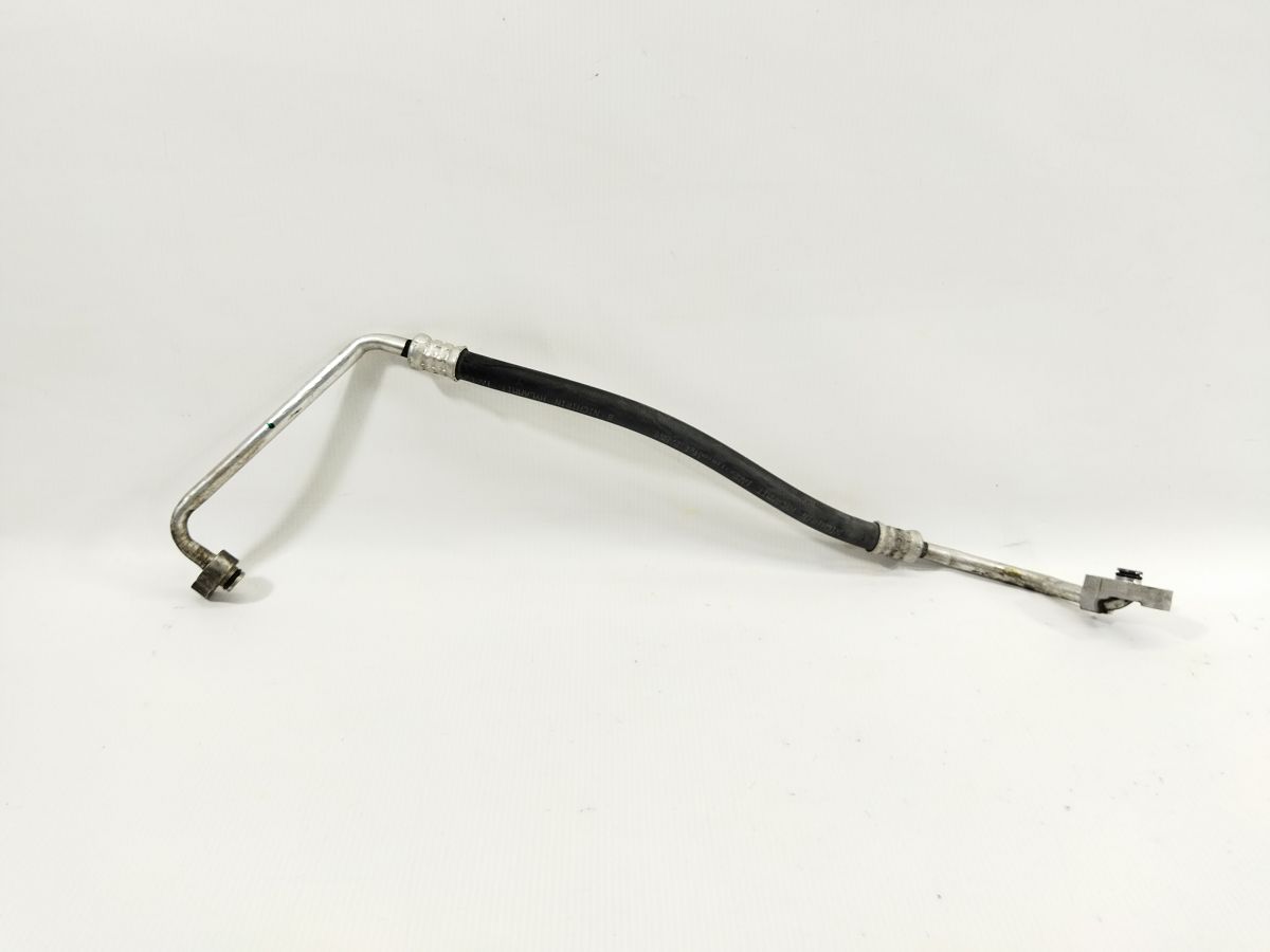 Camry. Трубка кондиционера конденсер-компрессор Toyota Camry 2015-2017 8871106430 Toyota Camry