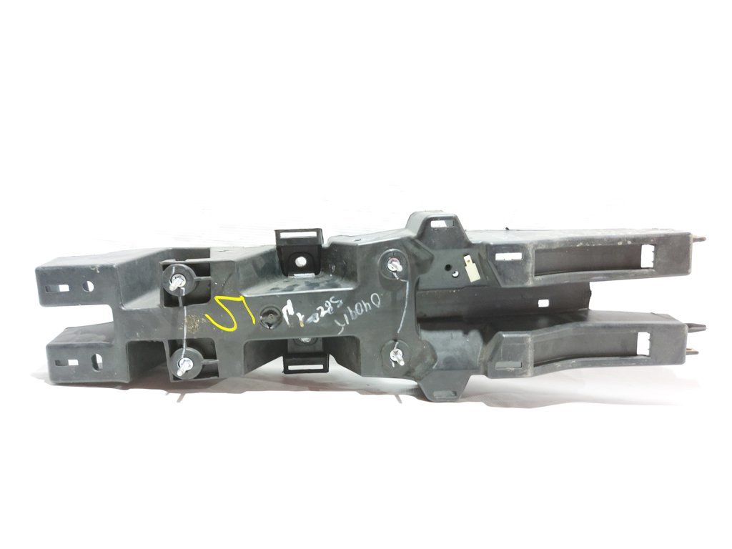 Journey Крепление консоли центральной Dodge Journey 2012-2016 3000549LFN Dodge Journey 7