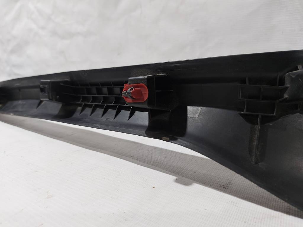 Cruze Обшивка порога переднего права Chevrolet Cruze 2016-2019 84243029 Chevrolet Cruze 12