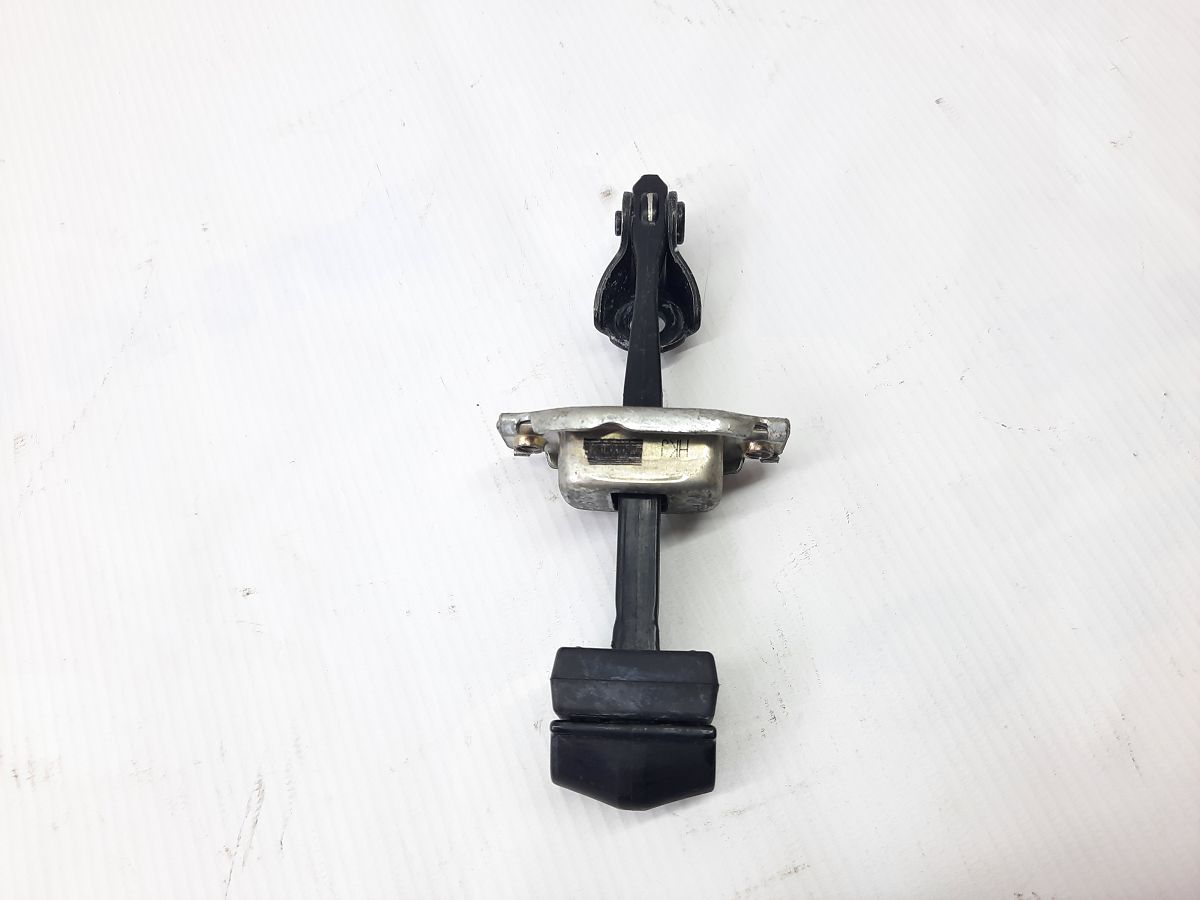 Insight Ограничитель двери передней левой Honda Insight 2010-2014 72380TM8A01 Honda Insight 5