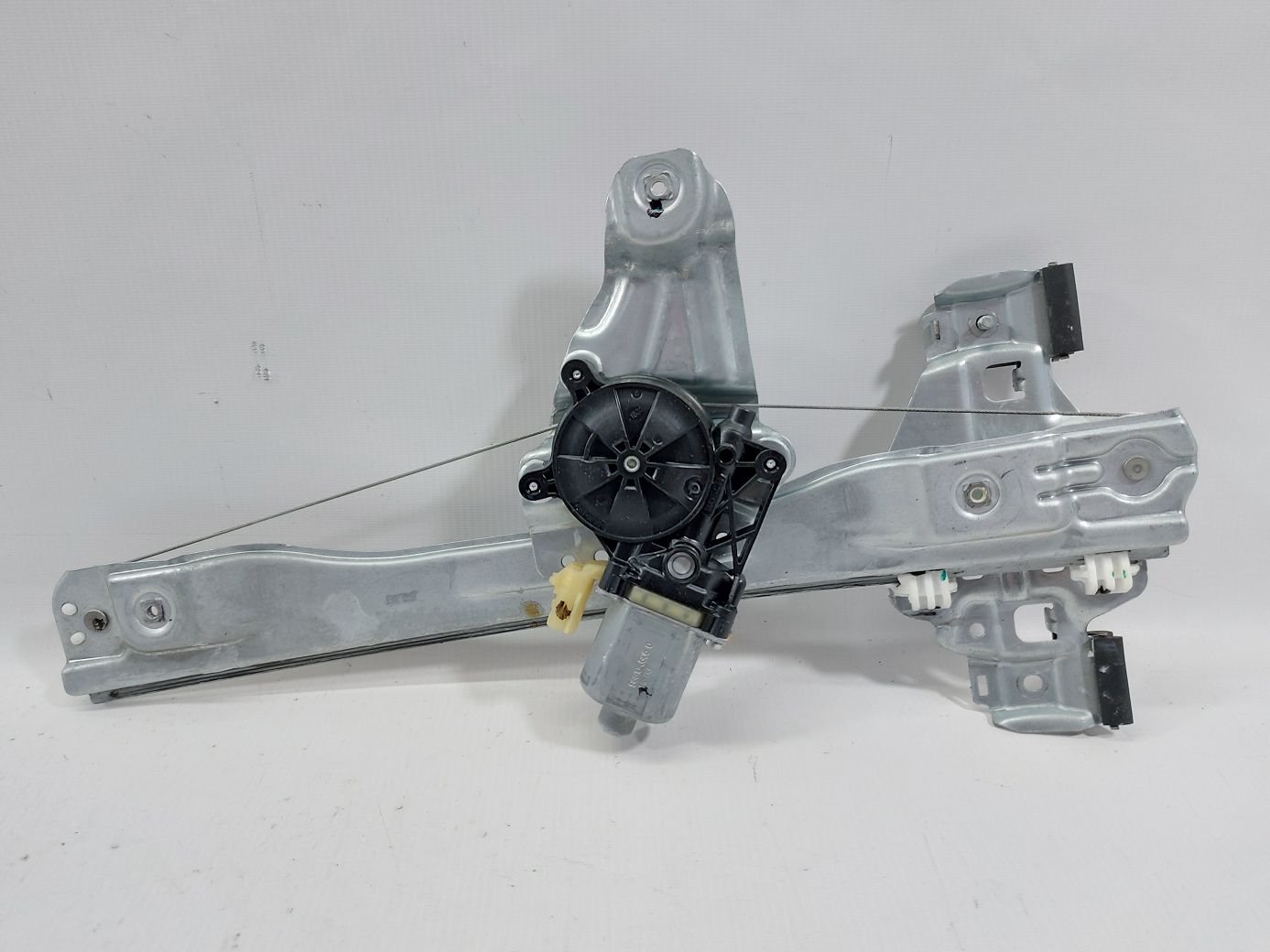 Volt Склопідйомник дверей задньої лівої Chevrolet Volt 2011-2015 20998046 Chevrolet Volt 2