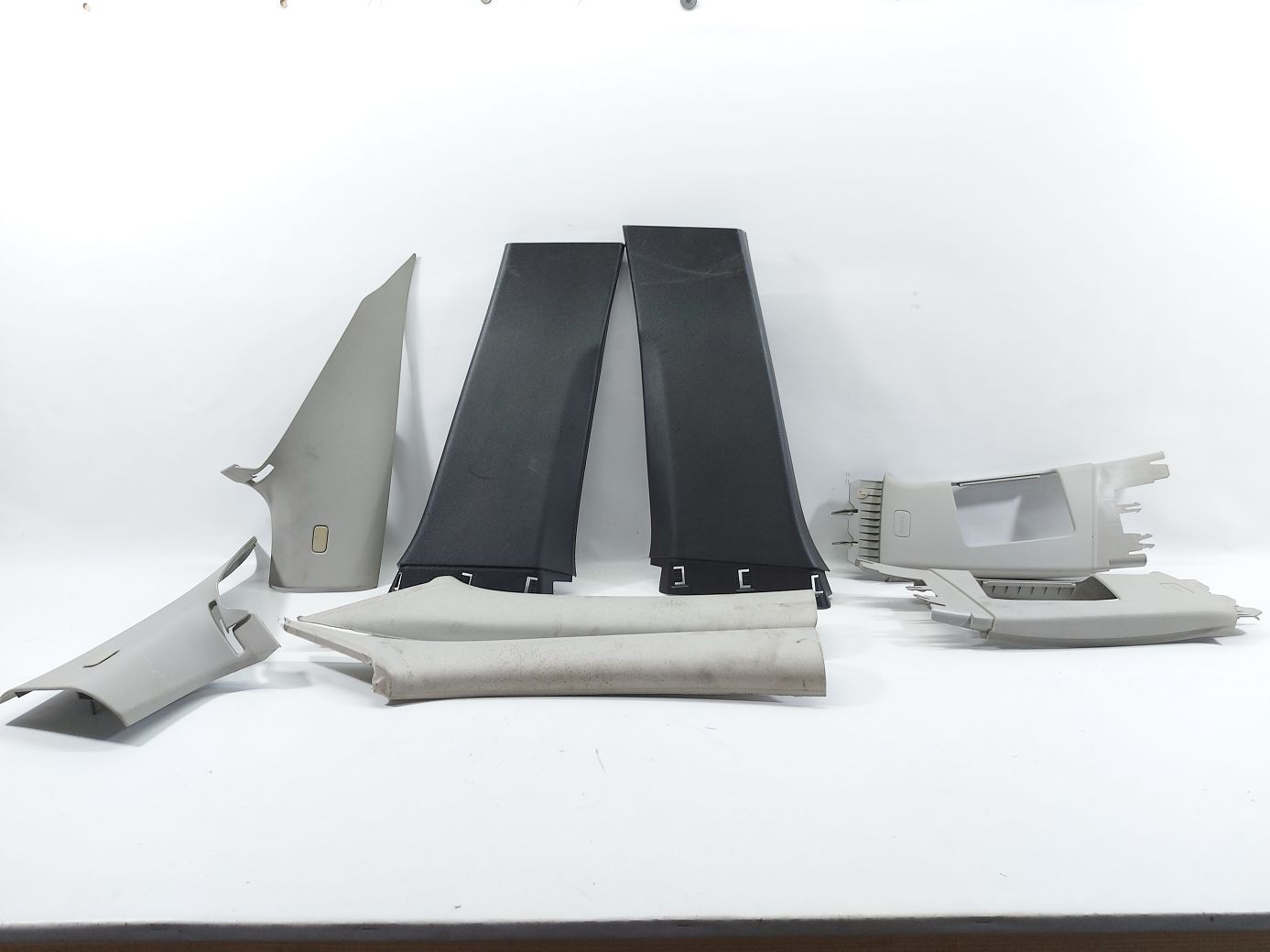 Regal. Обшивка салону (стійки передньої, центральної, задньої) (к-кт) Buick Regal 2011-2017 22869413 Buick Regal