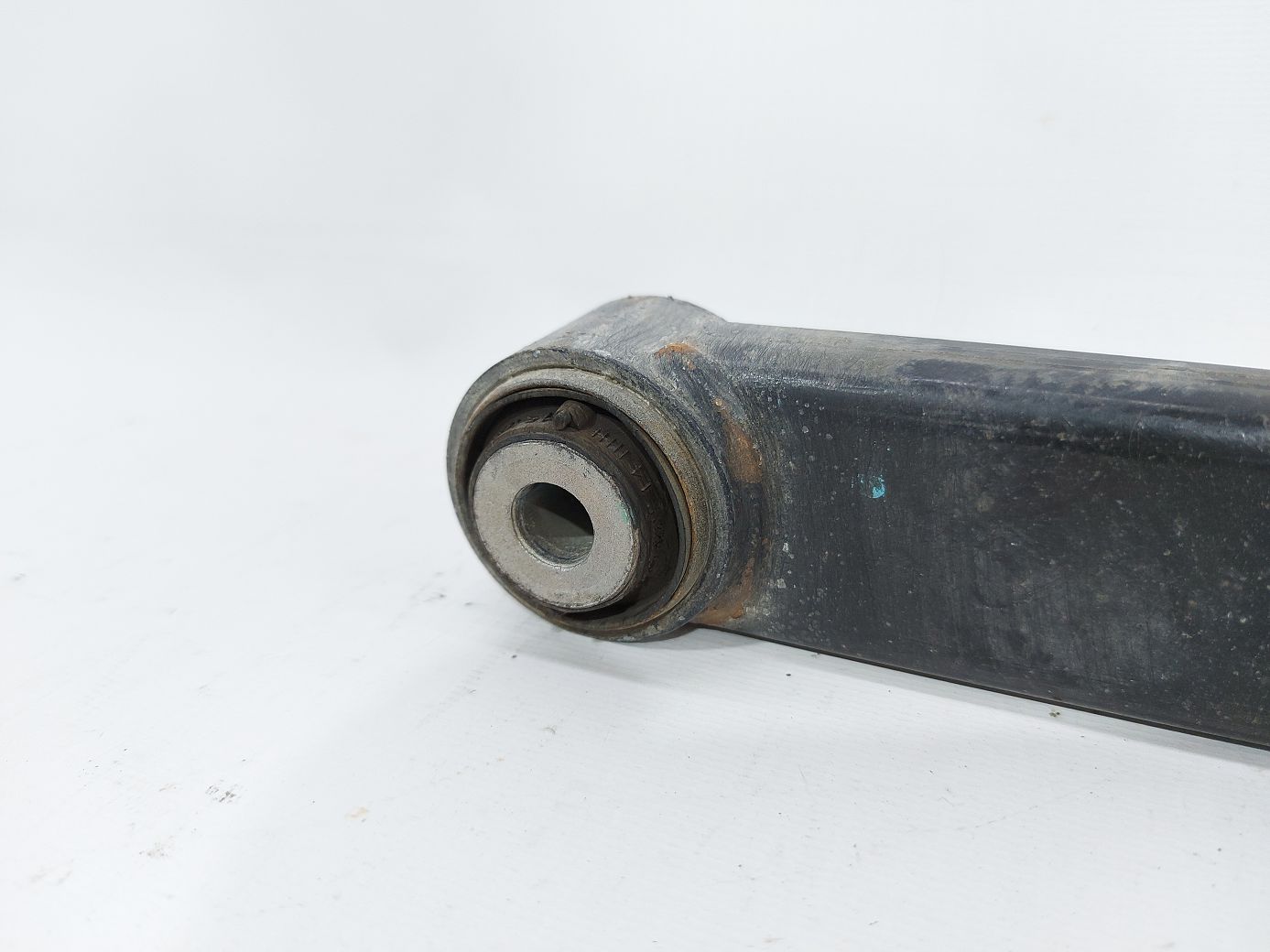 Dart Рычаг задний левый/правый нижний Dodge Dart 2013-2019 68080590AE Dodge Dart 36