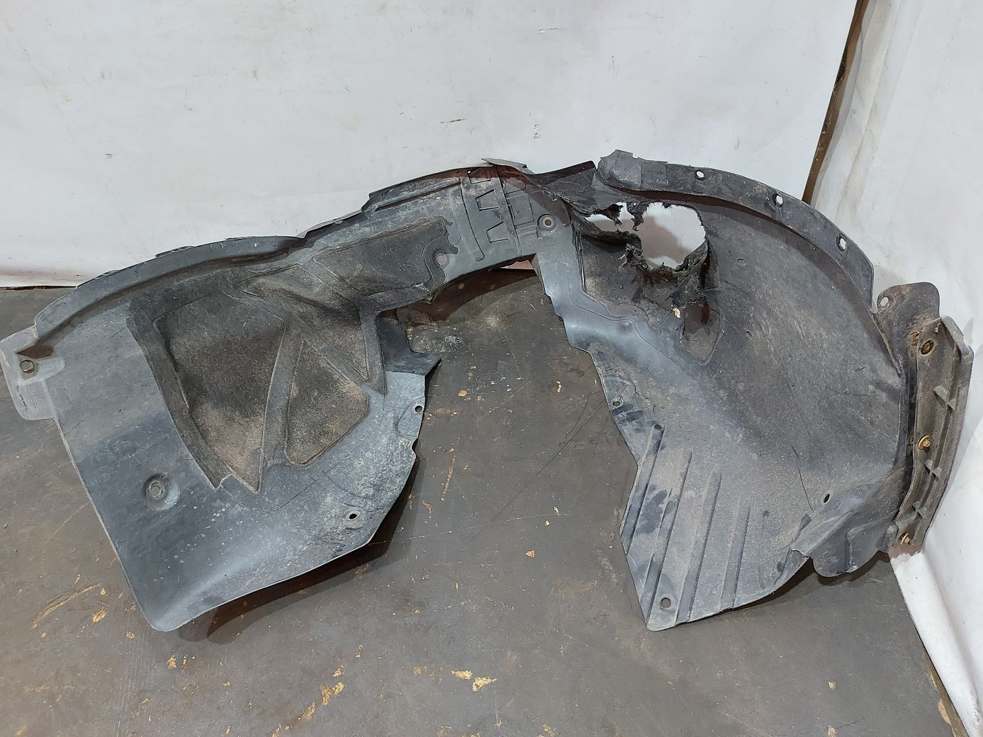 Malibu Підкрилок передній правий Chevrolet Malibu 2013-2015 23401039 Chevrolet Malibu 4