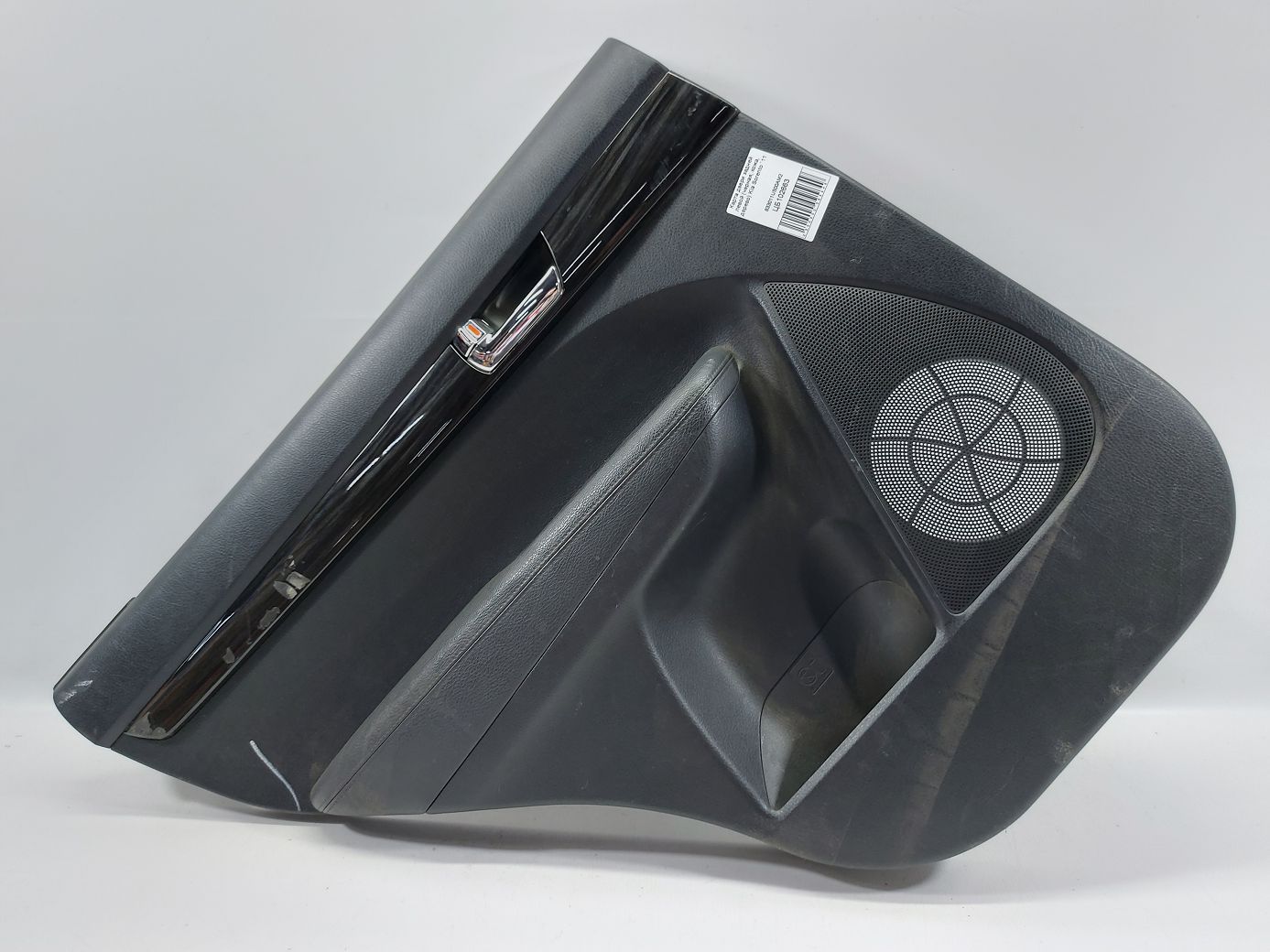 Sorento. Карта двери задней левой (черная, кожа, дерево) Kia Sorento 2011 833011U500AM2 Kia Sorento