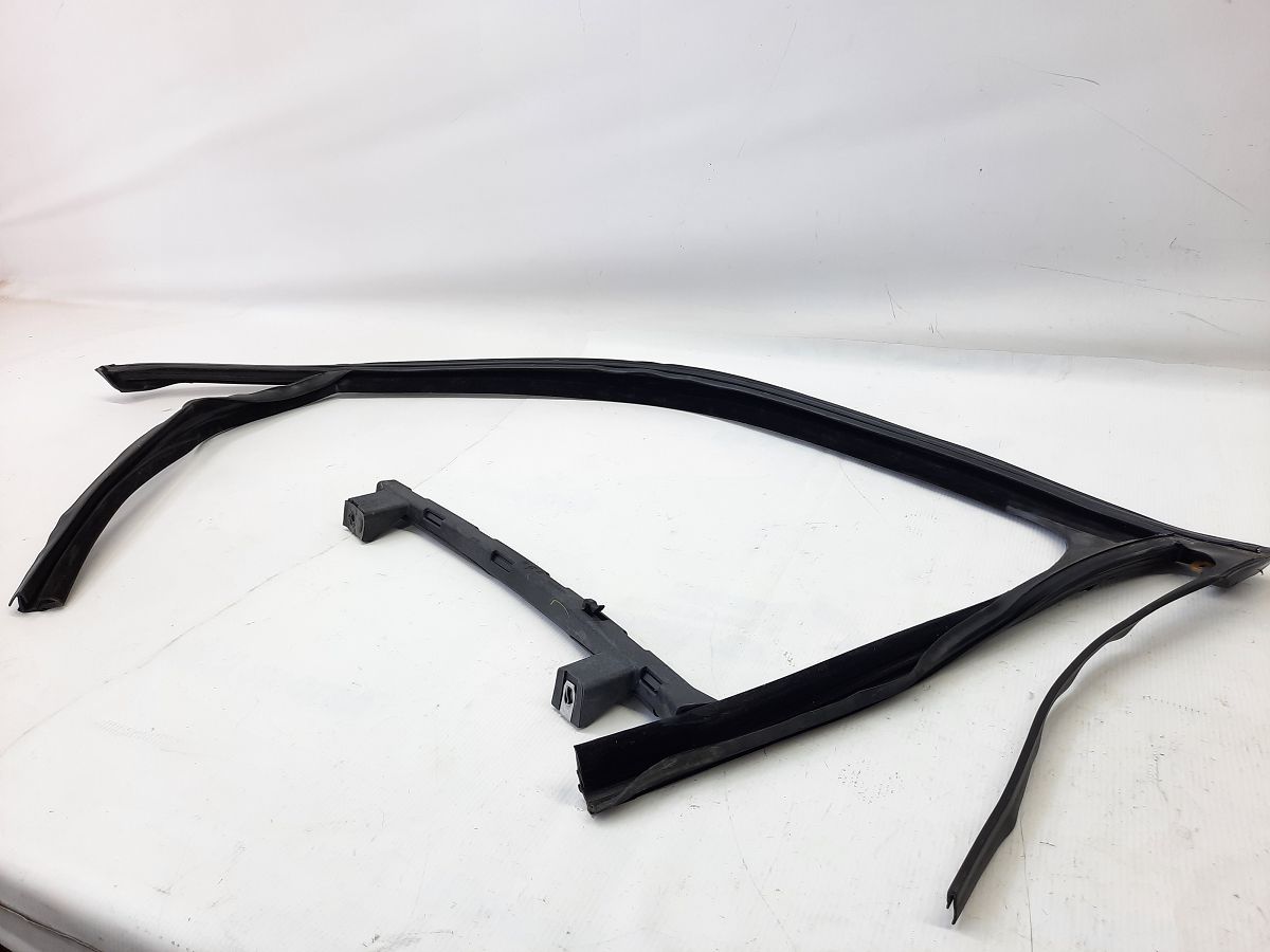 Malibu Ущільнювач скла арки двері передньої лівої Chevrolet Malibu 2013-2016 23222920 Chevrolet Malibu 7