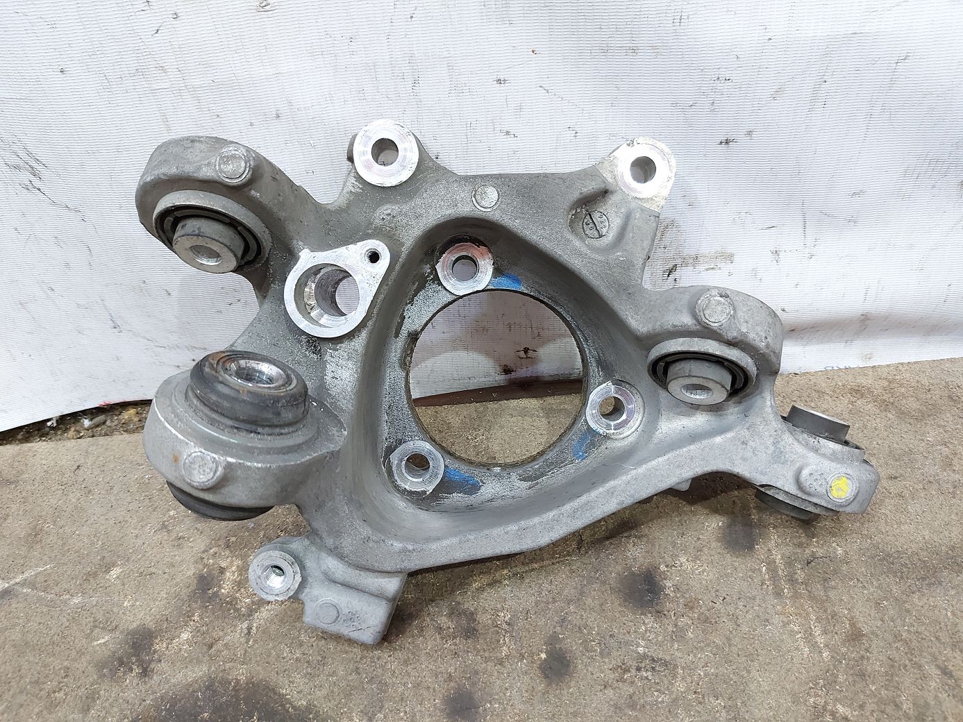 Ats Поворотний кулак задній правий Cadillac ATS 2013-2018 23118094 Cadillac ATS 7 Ats Поворотний кулак задній правий Cadillac ATS 2013-2018 23118094 Cadillac ATS 7