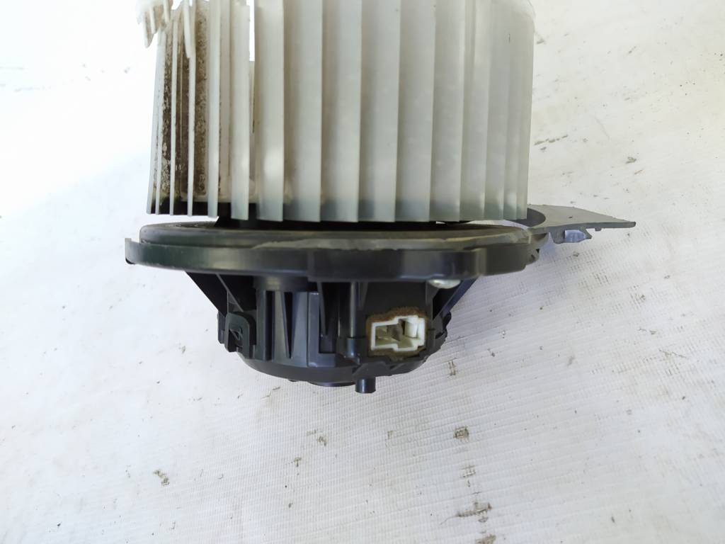 Optima Електродвигун пічки Kia Optima 2011-2015 971132Y000 Kia Optima 3 Optima Електродвигун пічки Kia Optima 2011-2015 971132Y000 Kia Optima 3