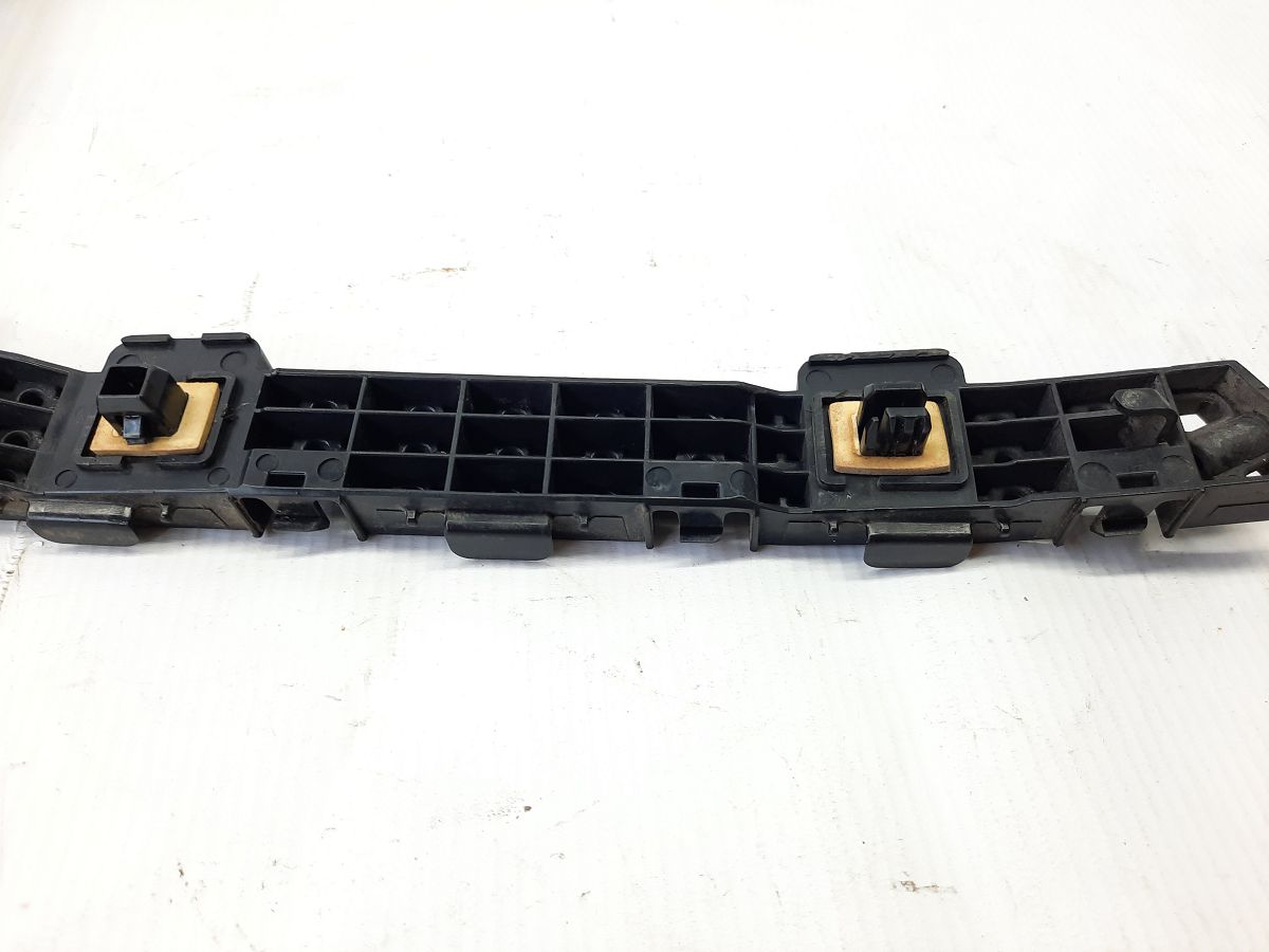 Insight Кріплення бампера заднього праве Honda Insight 2010-2014 71593TM8A02 Honda Insight 3
