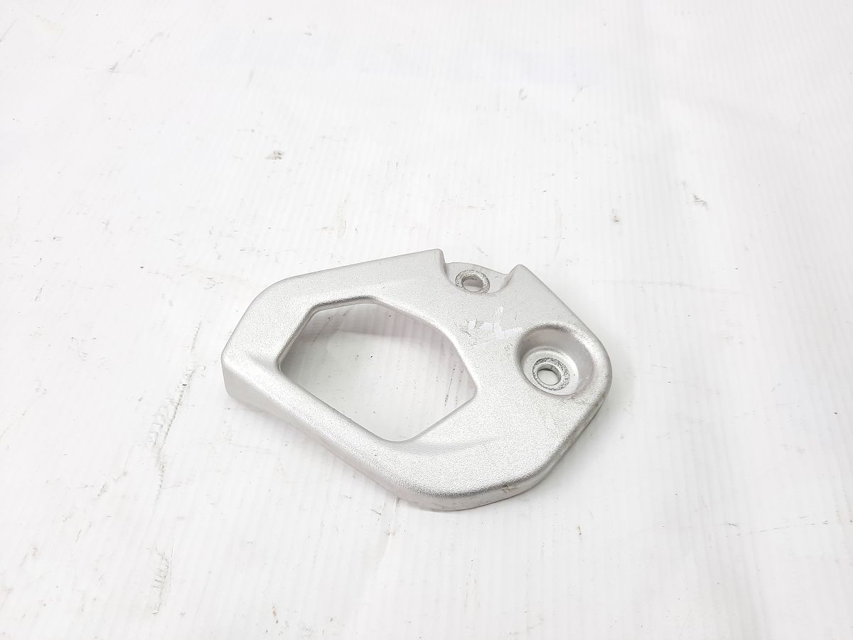 R 1200. П'ятковий щиток правий BMW R 1200 2014 46718526192 BMW R 1200