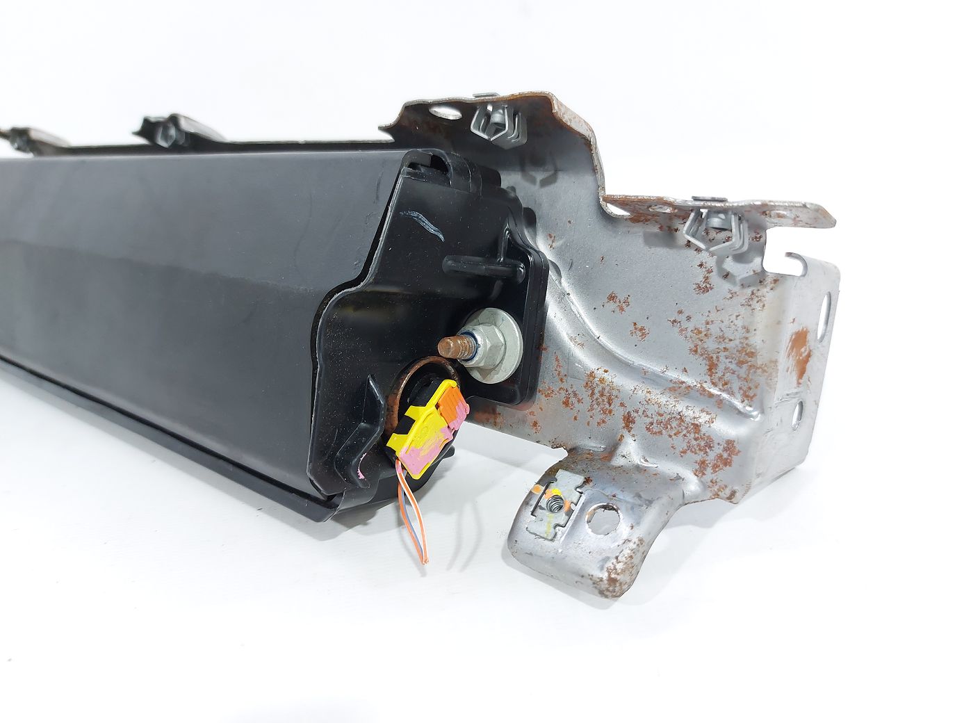 Trax Air Bag ніг правий Chevrolet Trax 2015-2017 95259945 Chevrolet Trax 3