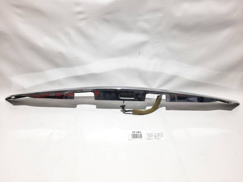 Altima Накладка багажника зовнішня Nissan Altima 2013-2015 84810-3TA2C Nissan Altima 4