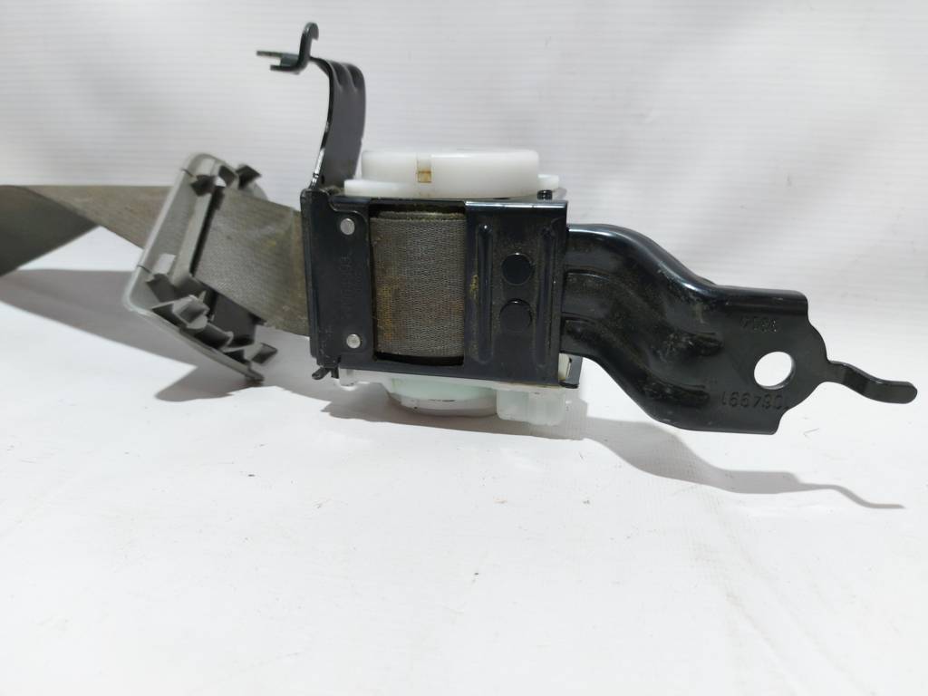 Insight Ремень безопасности задний левый Honda Insight 2010 04828TM8A00ZA Honda Insight 4