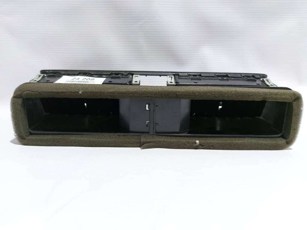 Passat s Воздуховод печки салона центральный с часом Volkswagen Passat S 2012-2015 561819728DMAI Volkswagen Passat S 5