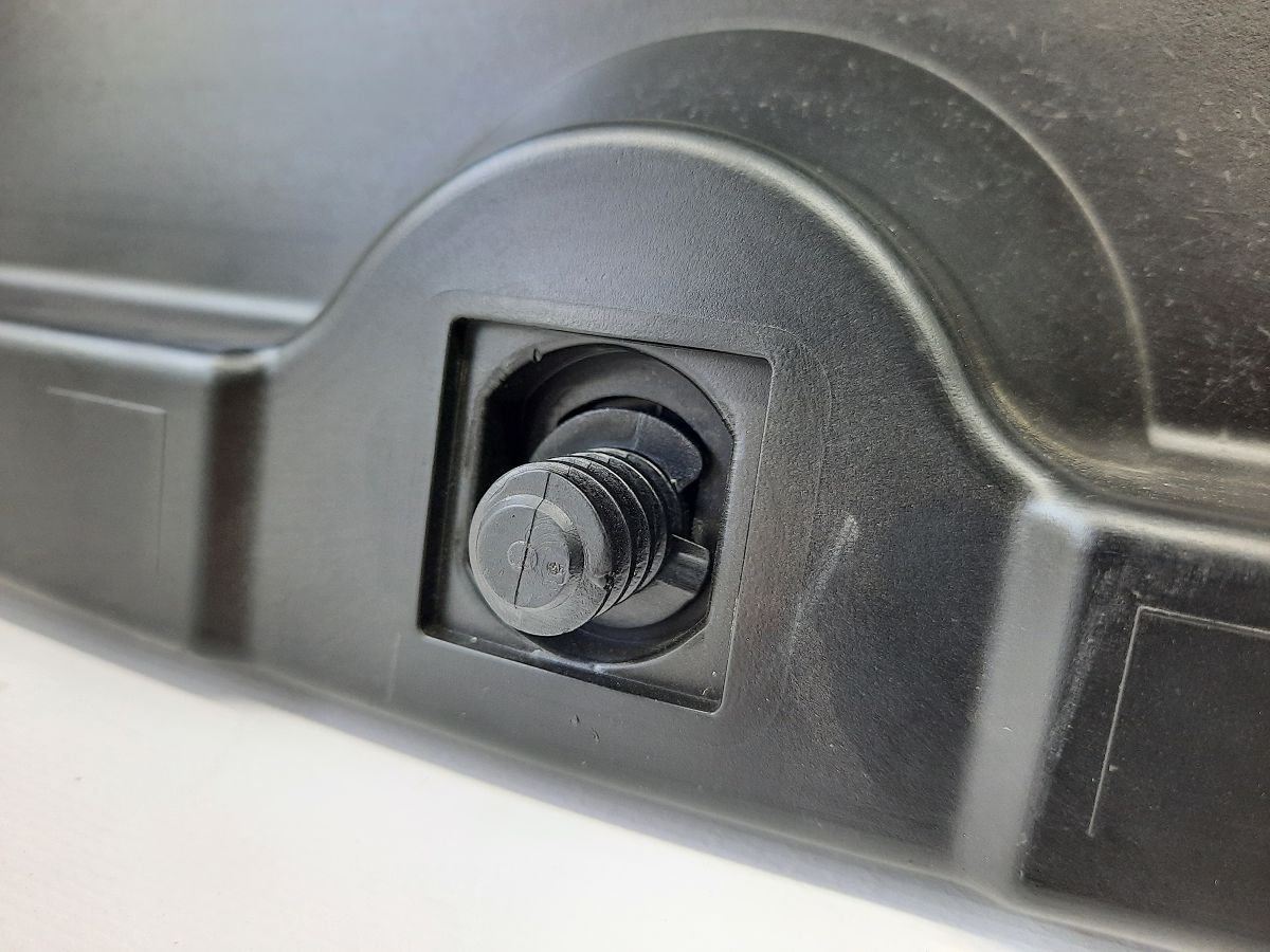 5 series Ящик для інструментів BMW 5 series 2011-2016 71106784443 BMW 5 series 6