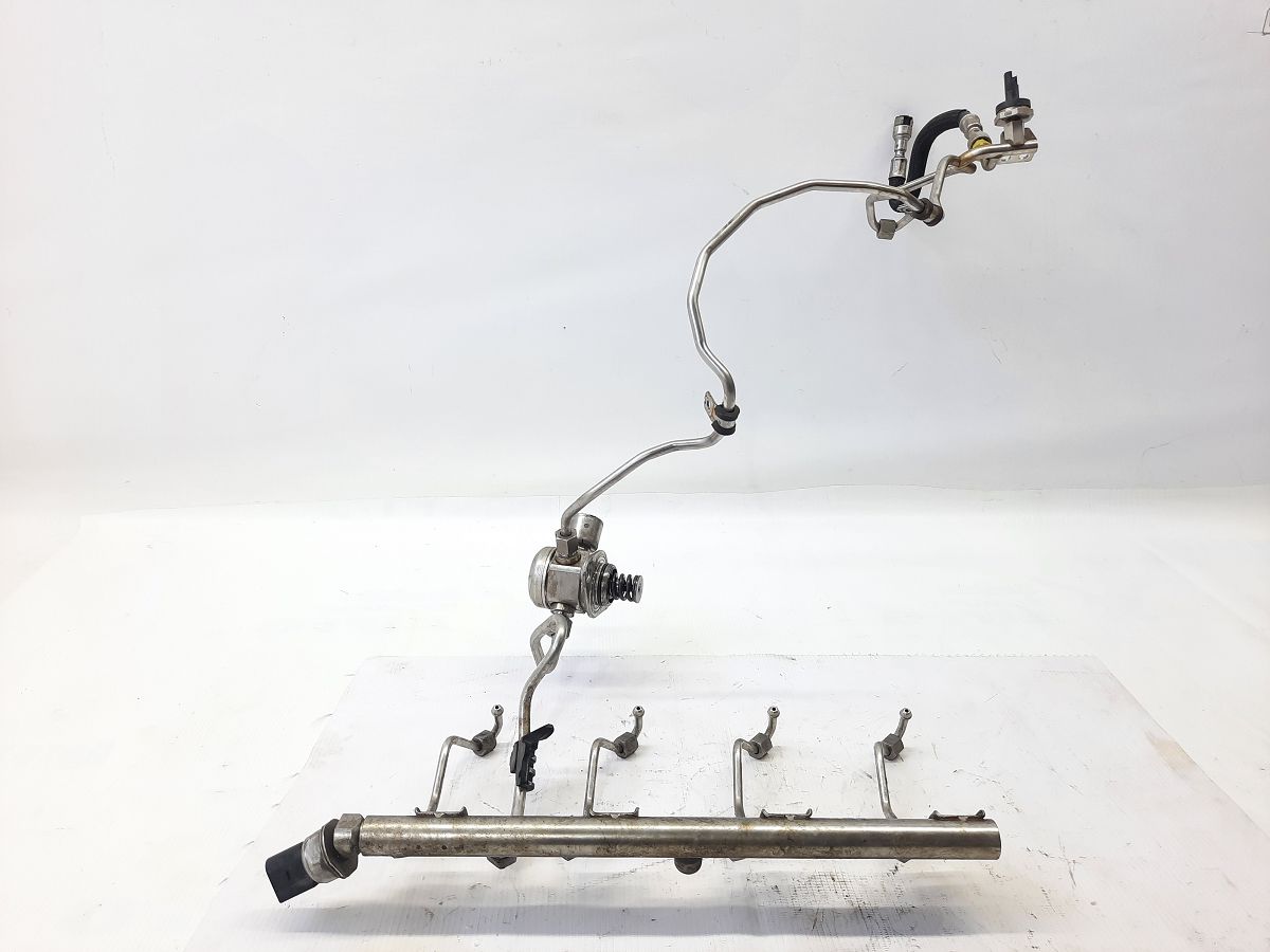 7 series. Паливна рампа права BMW 7 2012 13537547600 BMW 7 7 series. Паливна рампа права BMW 7 2012 13537547600 BMW 7