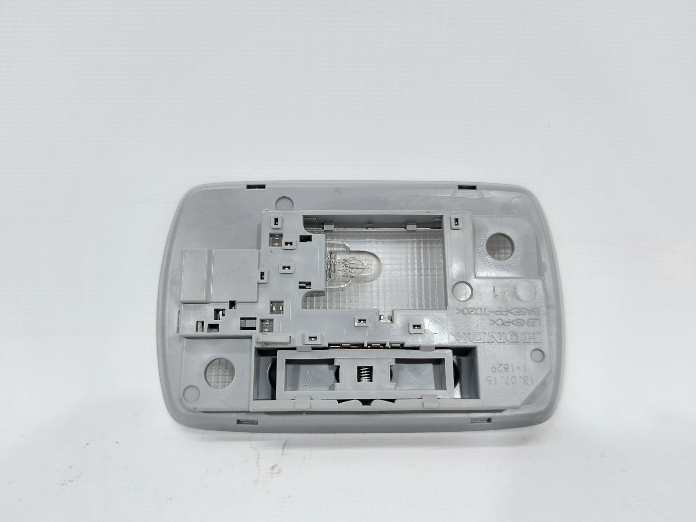 Accord Плафон центральний стельовий Honda Accord Sedan 2013-2021 34254T2A023ZB Honda Accord Sedan 3