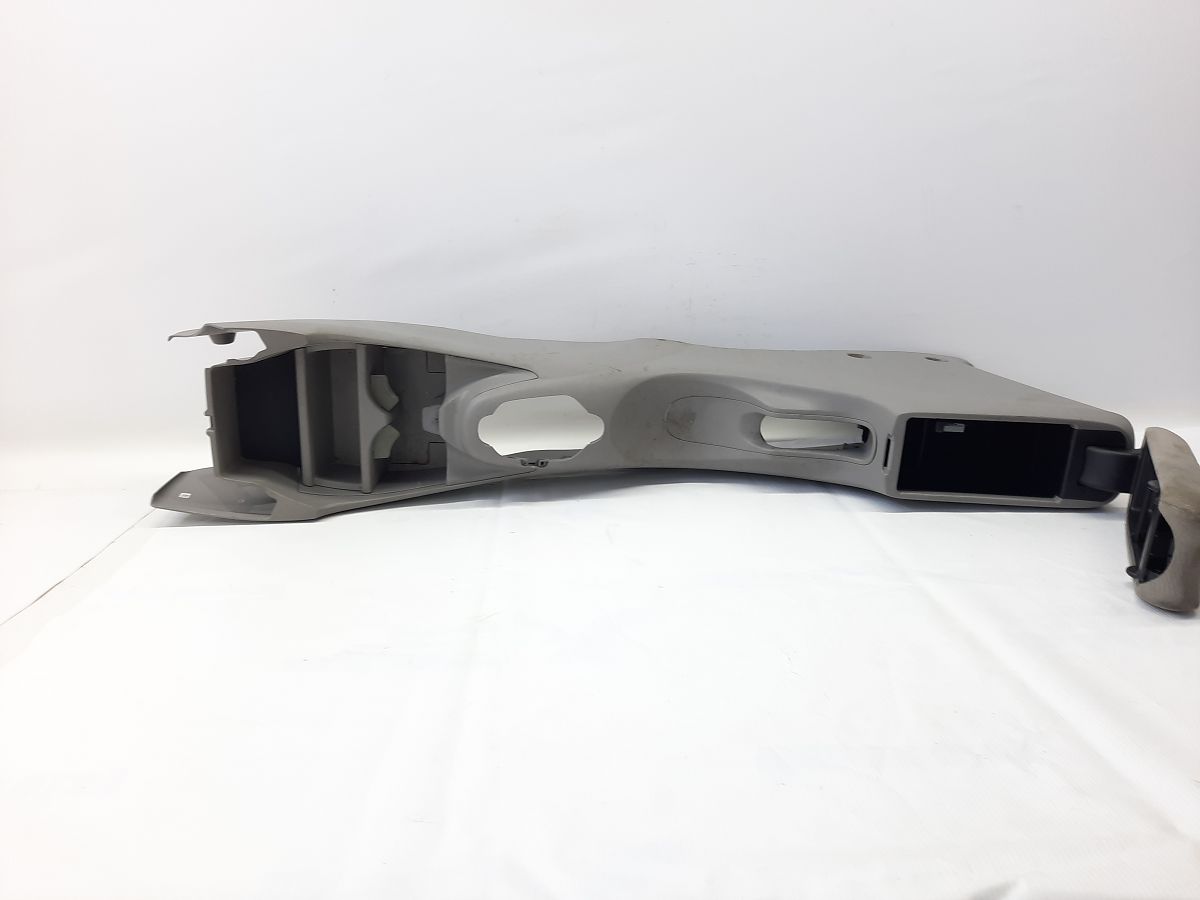 Insight Консоль центральна Honda Insight 2010-2011 83450TM8A12ZB Honda Insight 3