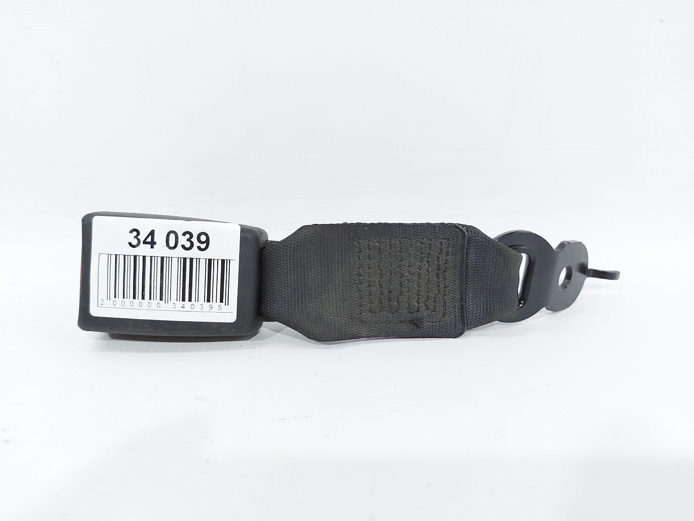 5 series. Замок ремня безопасности задний центральный BMW 5 series 2011-2016 72117238665 BMW 5 series