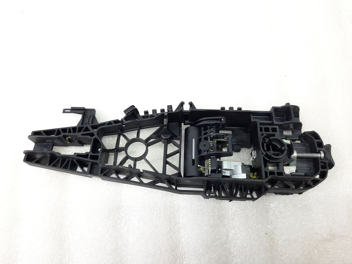 500 l Кронштейн ручки двери задней левой внешняя Fiat 500L 2014-2020 68260375AA Fiat 500L 2