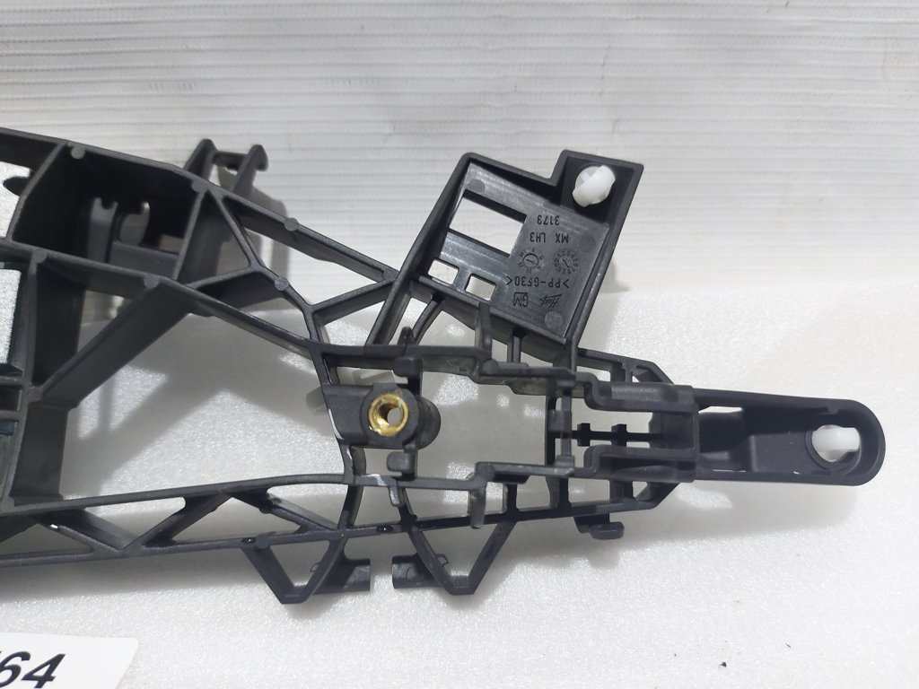 Cruze Кронштейн ручки двери задней левой Chevrolet Cruze 2016-2019 13506032 Chevrolet Cruze 3