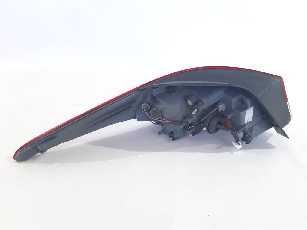 Elantra Фонарь задний правый KOREAN (скол) Hyundai Elantra 2011-2013 924023X050 Hyundai Elantra 3