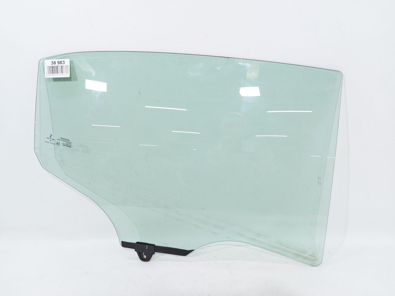 2. Скло дверей задньої правої Mazda 2 2011-2014 D65372511B Mazda 2 2. Скло дверей задньої правої Mazda 2 2011-2014 D65372511B Mazda 2