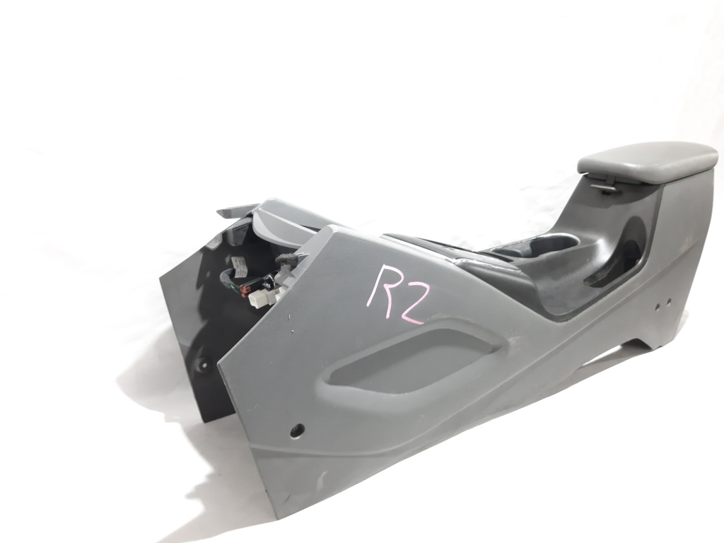 Forte Центральная консоль Kia Forte 2017-2018 84611B0000D8D Kia Forte 2