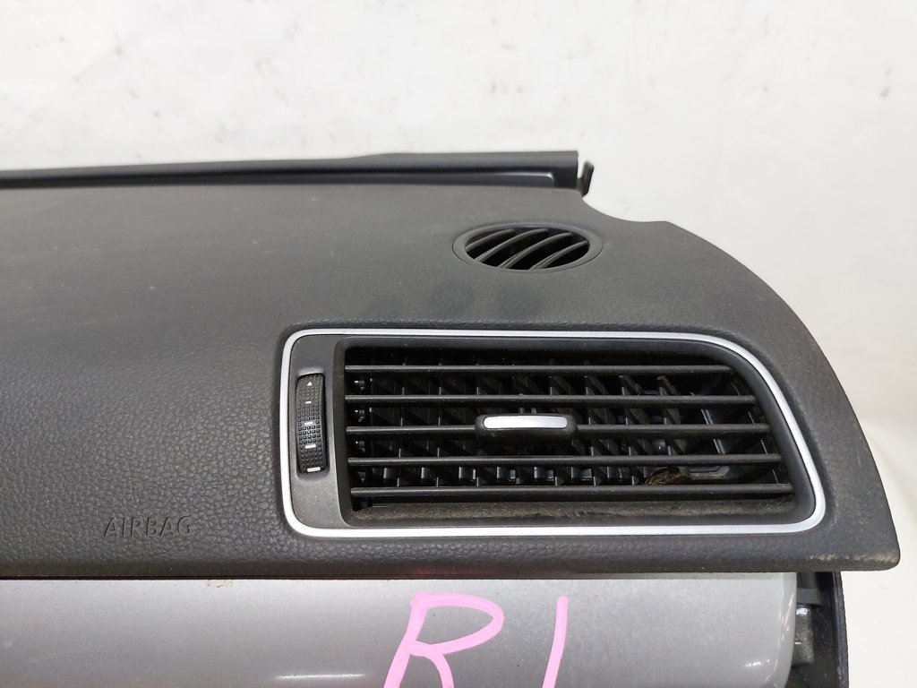 Passat s Торпеда Volkswagen Passat S 2012-2015 561857003L81X Volkswagen Passat S 13