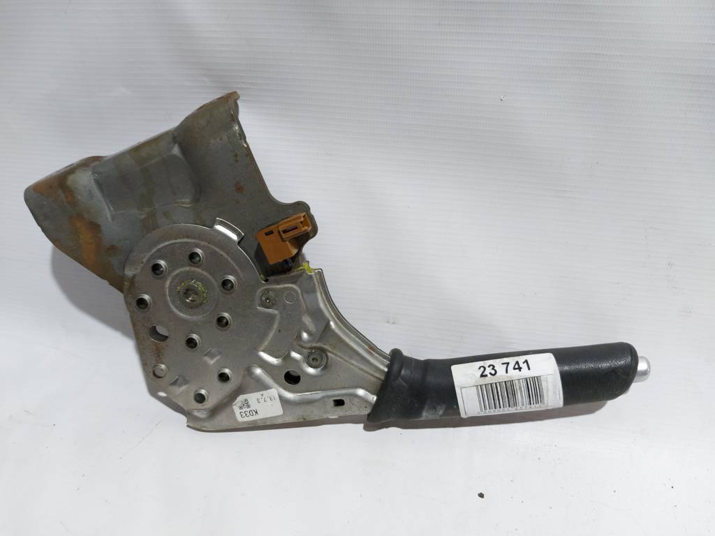 6 Важель гальма стоянки Mazda 6 2014-2016 KD3144010B Mazda 6 2