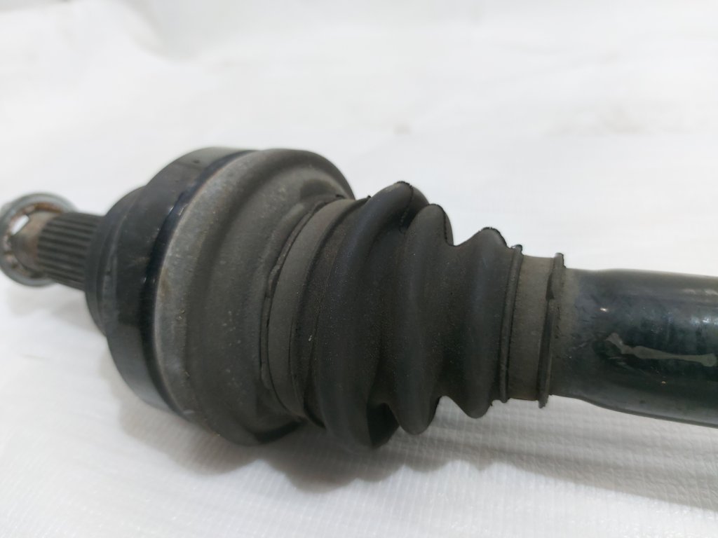 7 series Напіввісь задня ліва BMW 7 2010-2015 33207566087 BMW 7 5