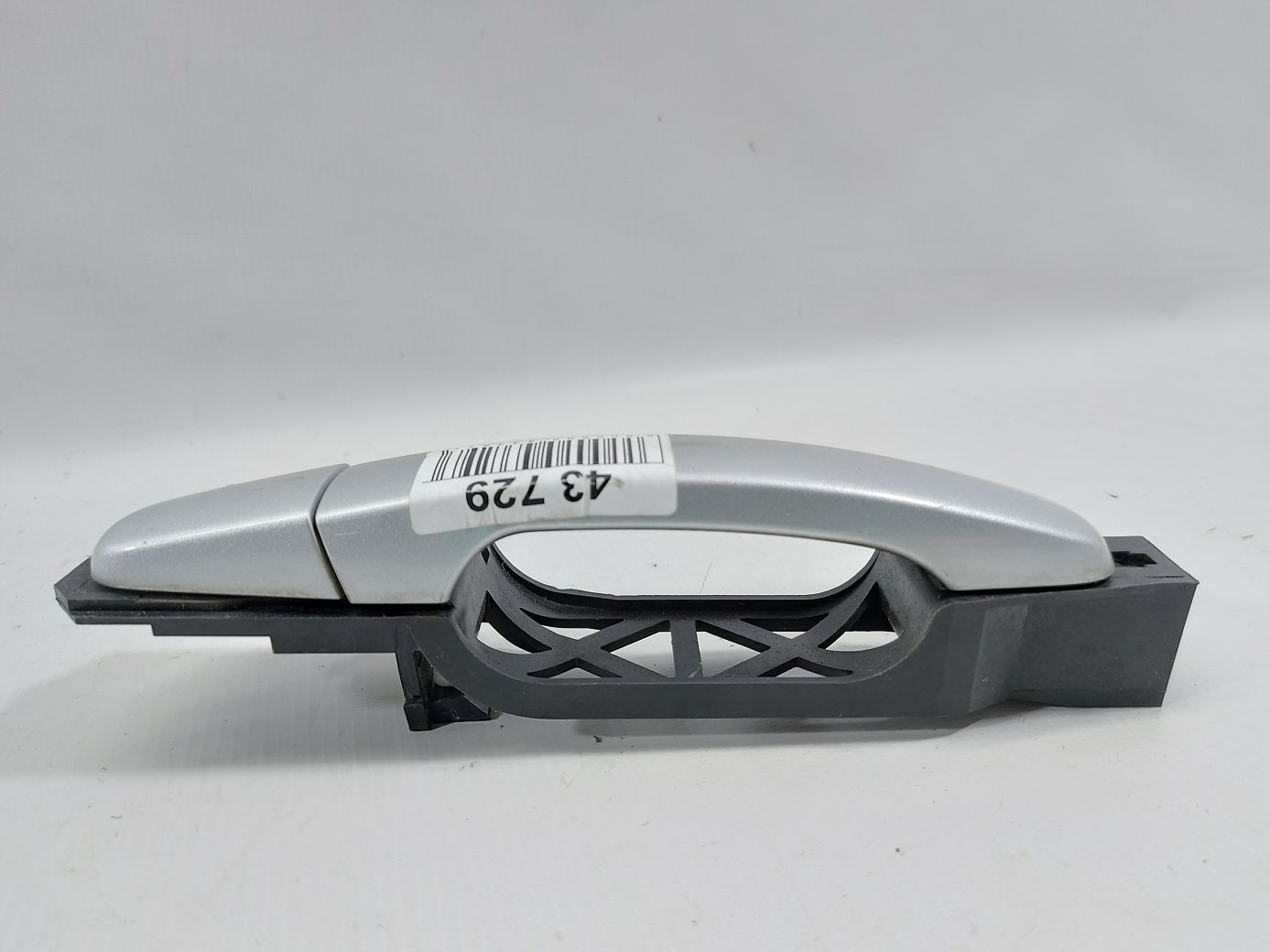 Equinox Ручка дверей передньої права зовнішня (сіра) Chevrolet Equinox 2010-2017 22867552 Chevrolet Equinox 3