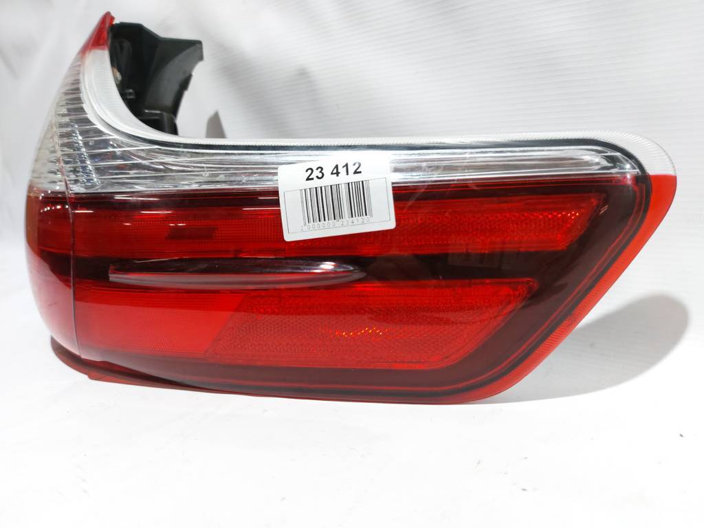 Sienna Ліхтар задній правий Toyota SIENNA 2015-2019 8155008050 Toyota SIENNA 3