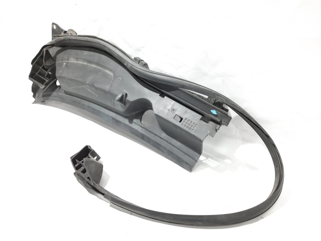 3 Воздуховод под лобовое стекло левый Mazda 3 2014-2018 BHN9507S0 Mazda 3 3